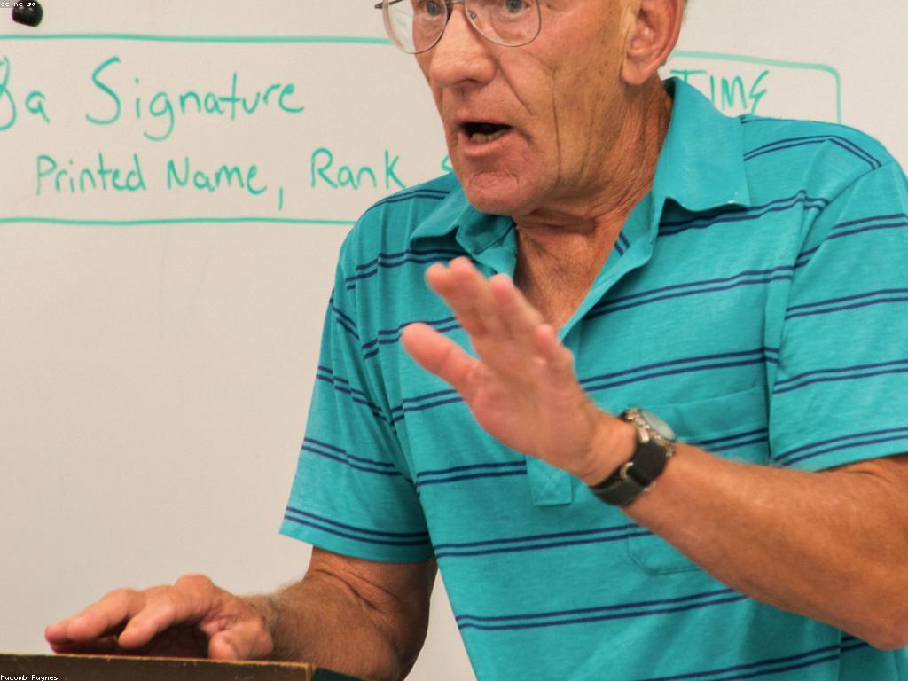 សារៈសំខាន់នៃសេវាកម្មចំប៉ីប៉ុន្តែមានភាពចម្រុះ